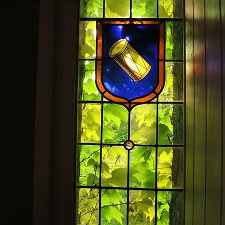 La Cure Du Maine Charles Bed & Breakfast 2*