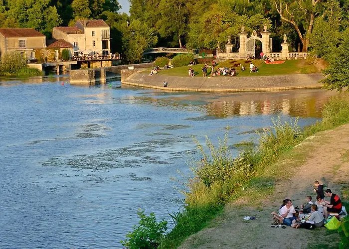 La Cure Du Maine Charles