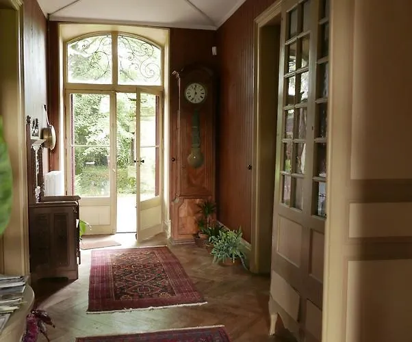 La Cure Du Maine Charles