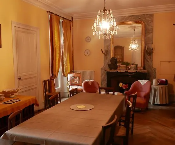 La Cure Du Maine Charles