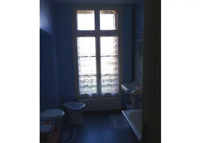 La Cure Du Maine Charles Bed & Breakfast