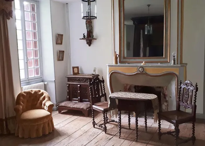 La Cure Du Maine Charles 2*