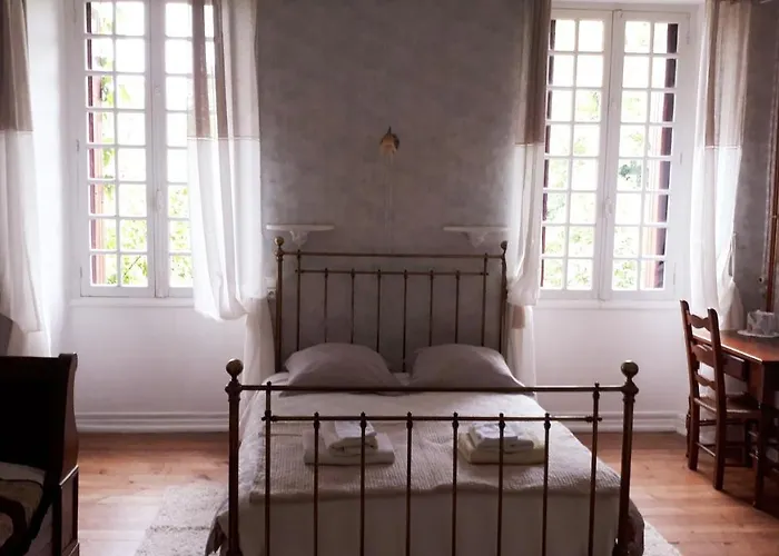 La Cure Du Maine Charles Bed & Breakfast